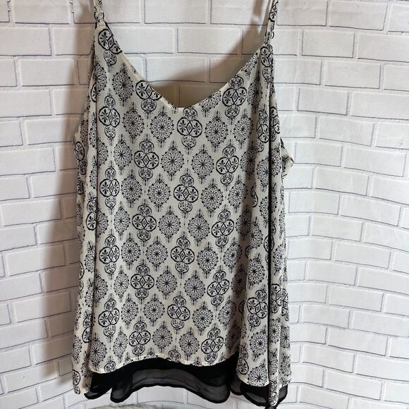 Torrid Medallion Chiffon Layered Tank Top Sz 3/3X - Picture 3 of 7